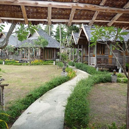 นิว โอโซน รีสอร์ท แอนด์ สปา เกาะลันตา ภายนอก รูปภาพ
